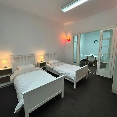 Ultra-central Spacious Near Old Town