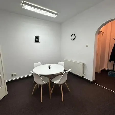 Ultra-central Spacious Near Old Town * Βουκουρέστι