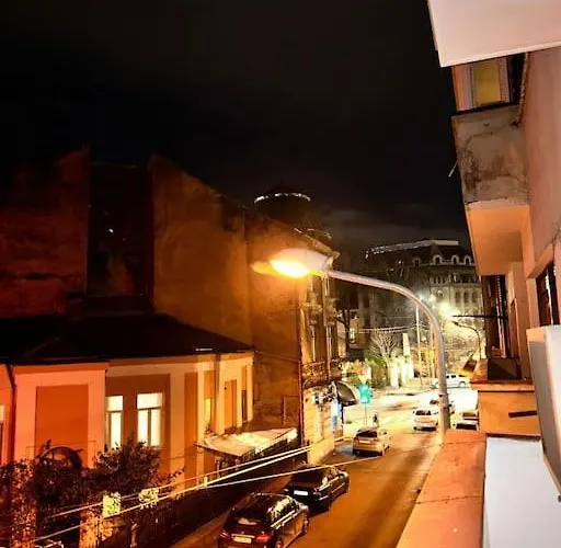 Ultra-central Spacious Near Old Town בוקרשט