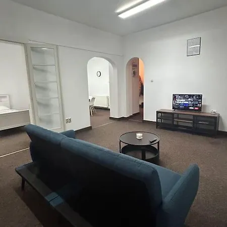 Ultra-central Spacious Near Old Town *