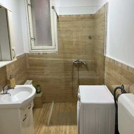 Ultra-central Spacious Near Old Town Bucarest