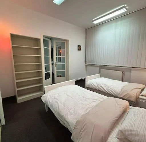 Ultra-central Spacious Near Old Town *