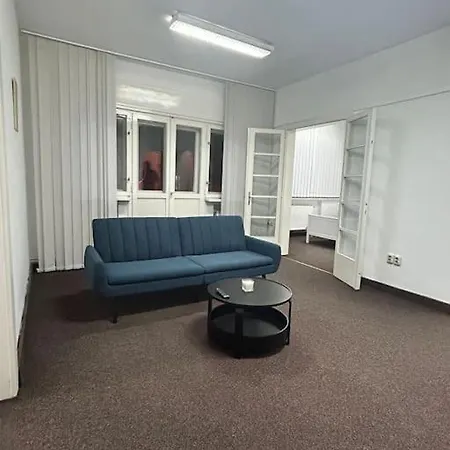 Ultra-central Spacious Near Old Town Бухарест
