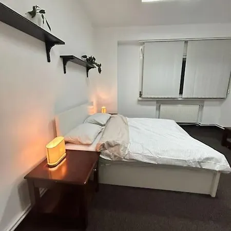 Ultra-central Spacious Near Old Town Бухарест